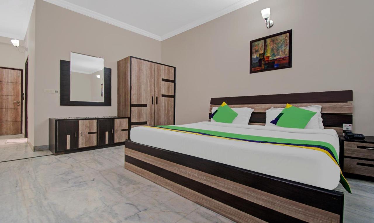 Treebo Maharaja Residency Hotel Джайпур Екстериор снимка